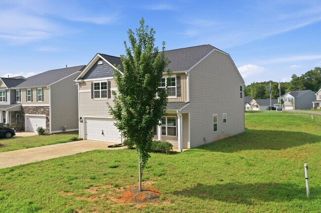 Building Photo - 2509 Summersby Dr