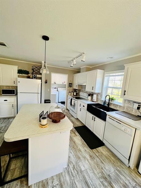 Building Photo - 175 Bald Cypress Ave