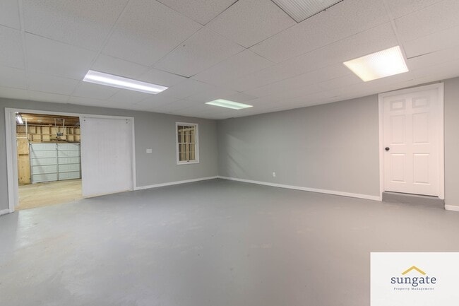 Building Photo - 11319 Harding Rd