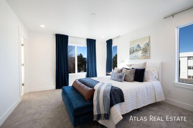 Building Photo - 3645 Verde Dr