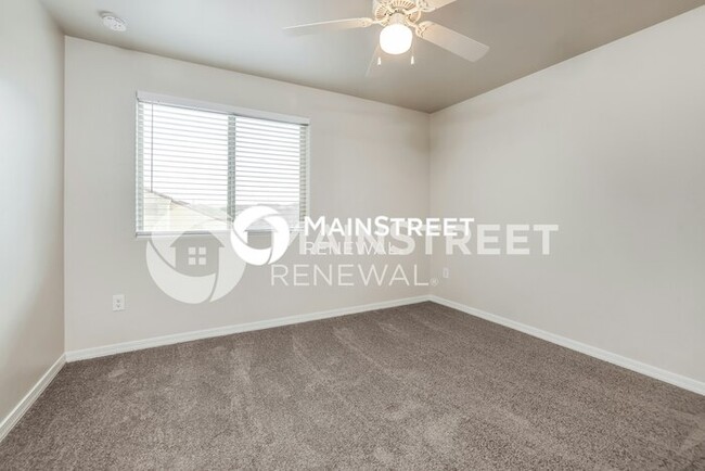 Building Photo - 8285 W Kittiwake Ln