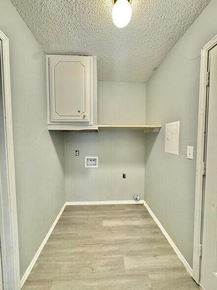 Building Photo - 3029 SW 62nd St