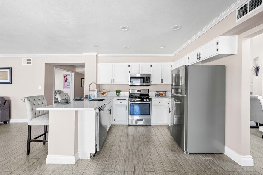 Building Photo - 2813 Sandstone Ct