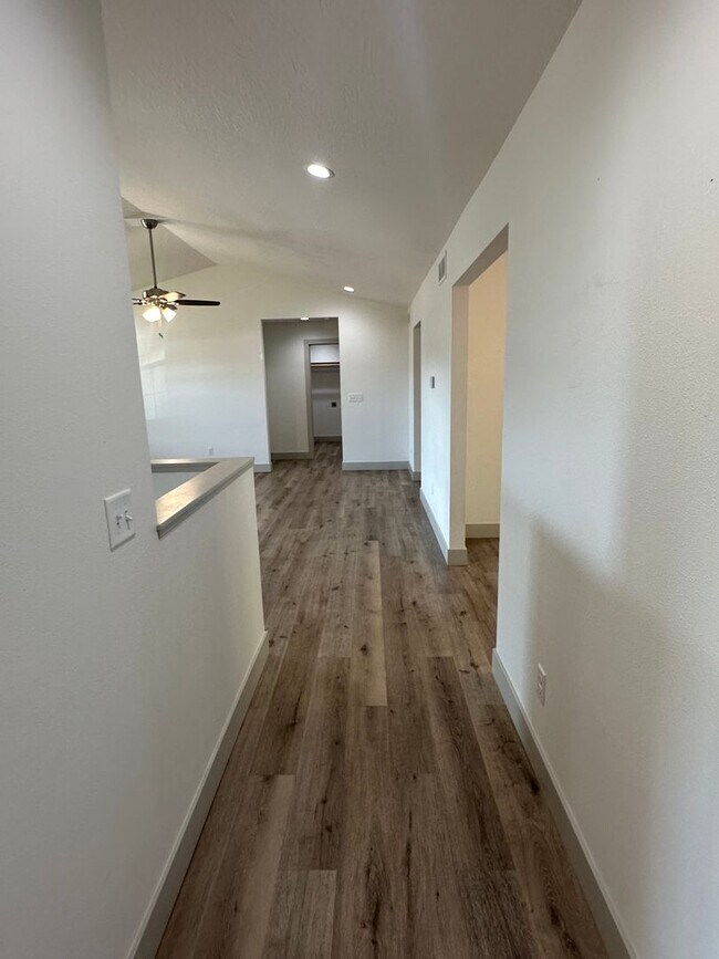 Building Photo - Now LEASING in Summit Pass! Available May 18, 2026!