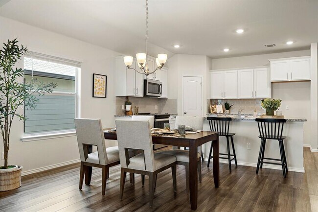 Building Photo - 1944 T H Johnson Dr