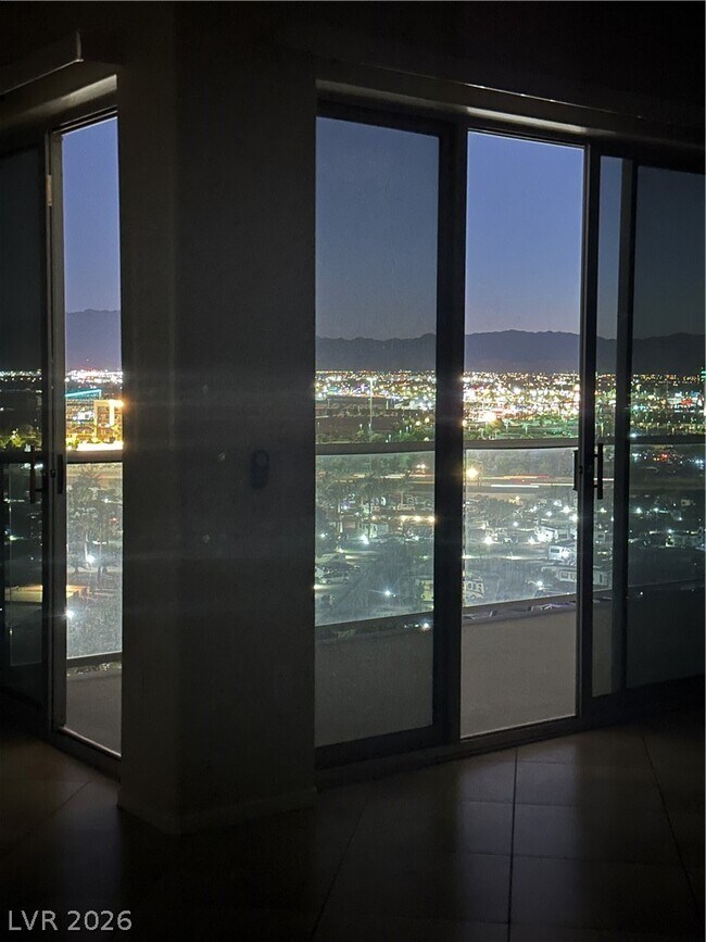 Building Photo - 8255 S Las Vegas Blvd