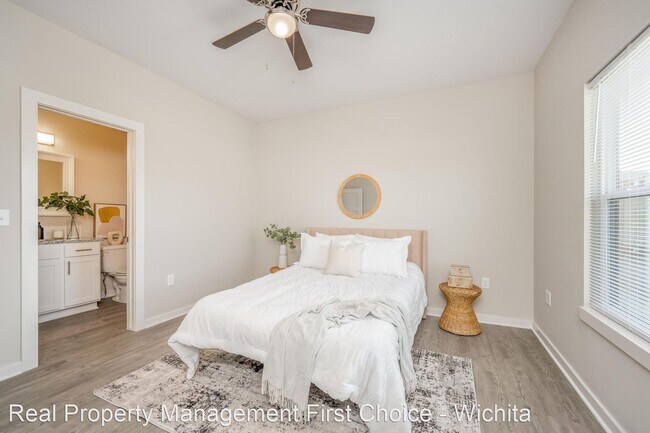 Building Photo - 3 br, 2 bath House - 3419 W 45th ST S