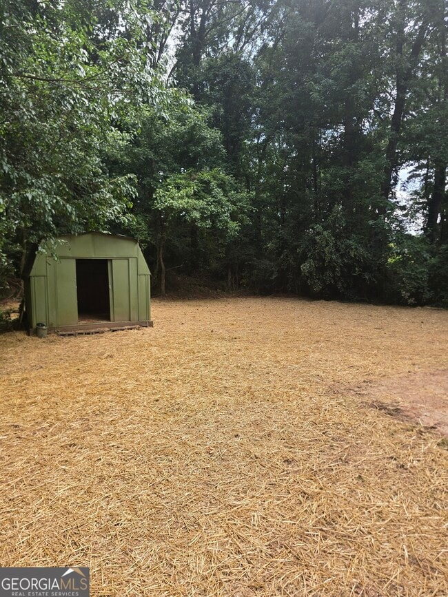 Building Photo - 4201 Lindsey Dr