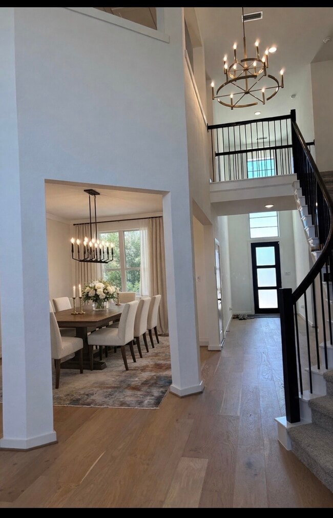 Building Photo - 10715 Verdant Hl