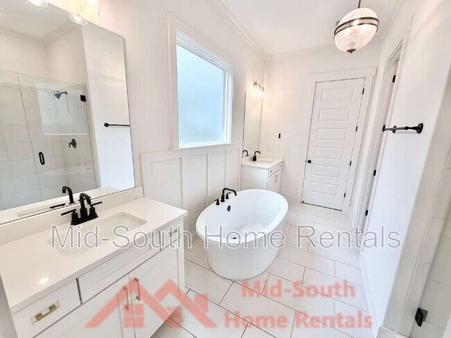 Building Photo - 5628 Draper Trail