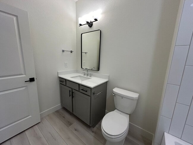 Building Photo - Stylish New Home Surrounded by Greenbelts and Outdoor Recreation