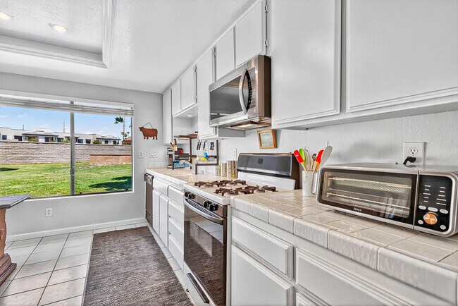 Building Photo - 41531 Colada Ct