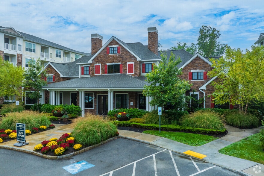 Primary Photo - The Point at Merrimack River