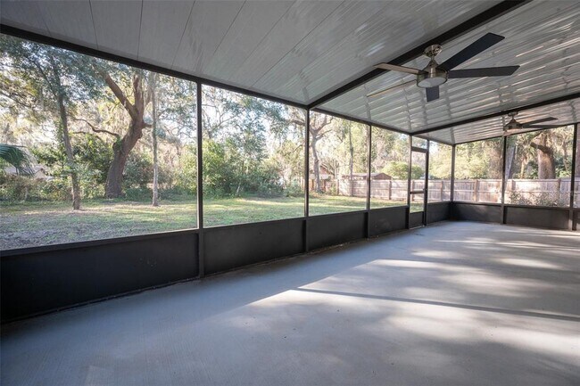 Building Photo - 3806 SW 18th St