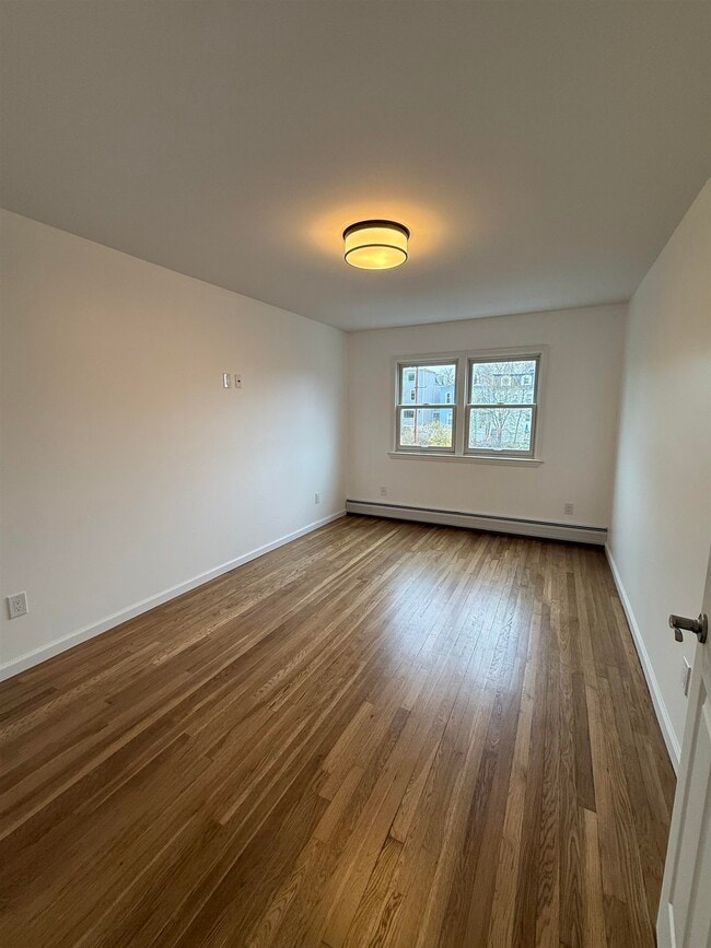 Building Photo - 31 Alan Terrace