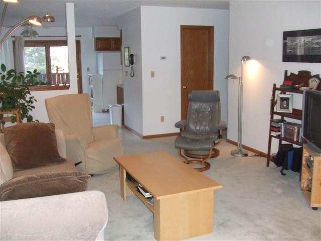 Building Photo - 236 Westside Dr