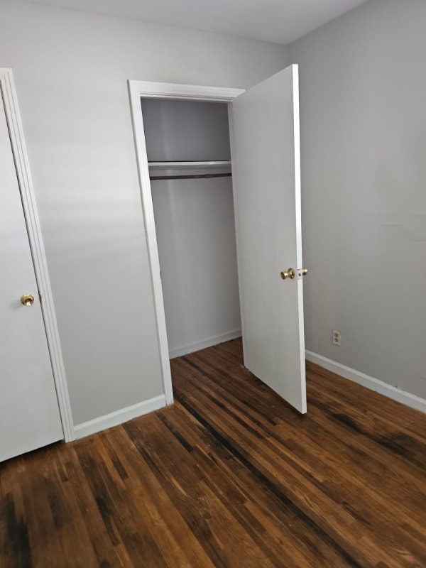 Building Photo - 721 A Kent Dr