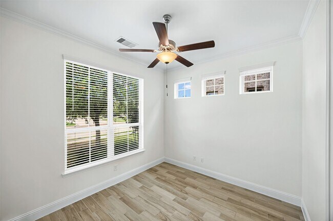 Building Photo - 11918 Sumitomo Ln