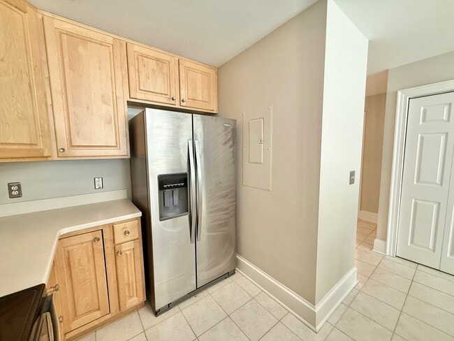 Building Photo - **OFFERING WAIVED APPLICATION FEES** Stunn...