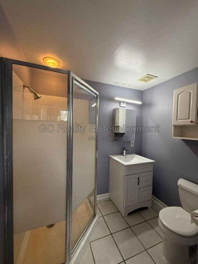 Building Photo - 253 S Channing St