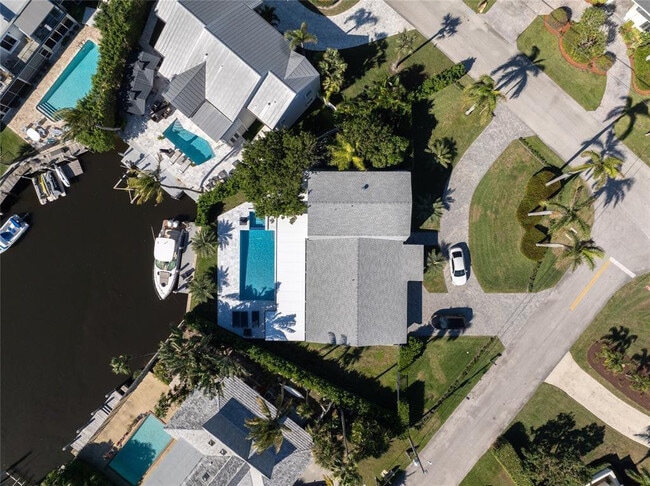 Building Photo - 3000 Jasmine Terrace