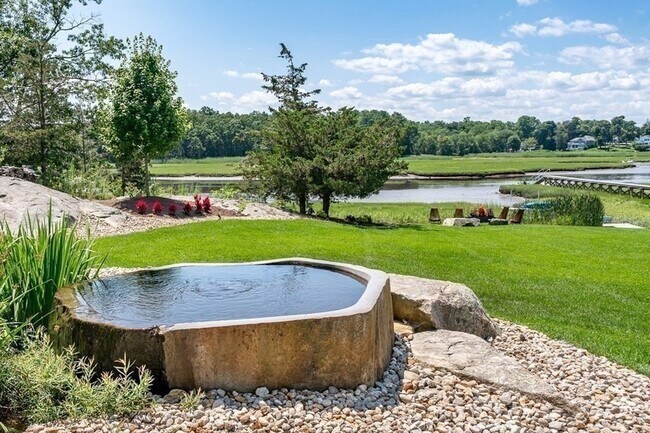 Building Photo - 67 Border St