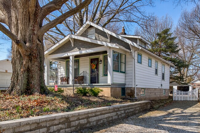 Building Photo - 2825 Burgess Ave