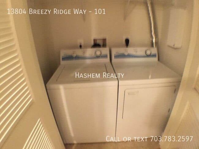 Building Photo - 13804 Breezy Ridge Way