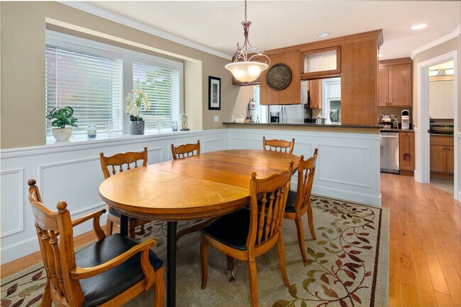 Building Photo - 2717B E Yesler Wy