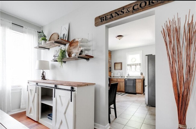 Building Photo - 1536 Williamsburg Rd