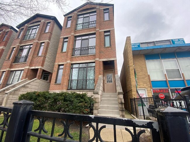 Primary Photo - 7153 W Irving Park Rd