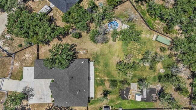 Building Photo - 127 Medlar Dr