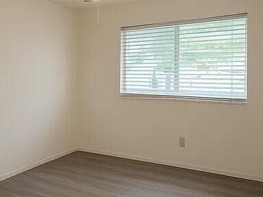 Building Photo - 2800 Middle River Dr