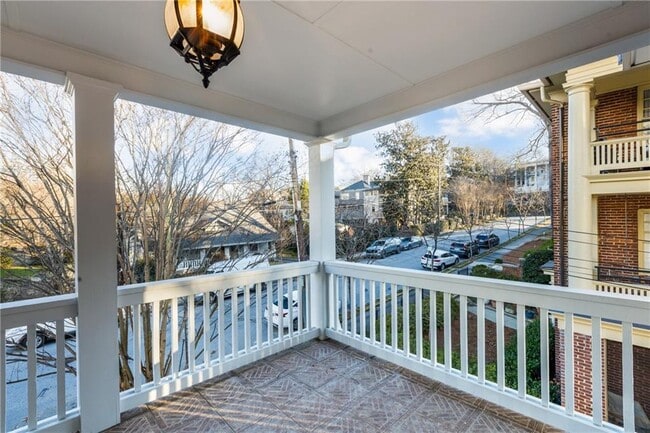 Building Photo - 71 17th St NE