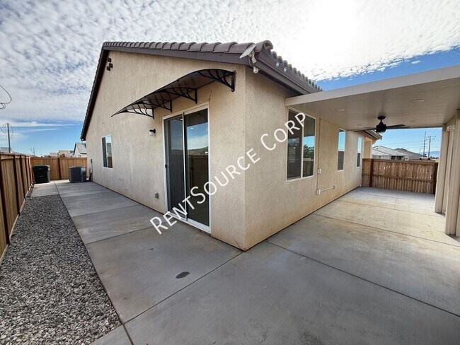 Building Photo - 3717 Santa Monica Ct