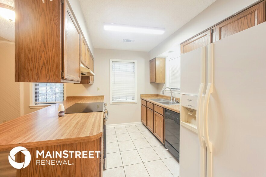 Building Photo - 6055 Chickasaw Dr