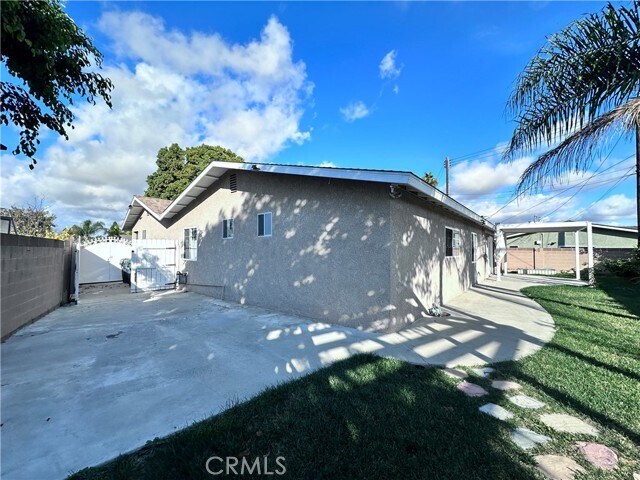 Building Photo - 8682 Camel Cir