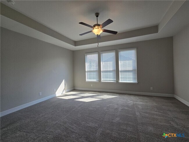 Building Photo - 1324 Spring Row St