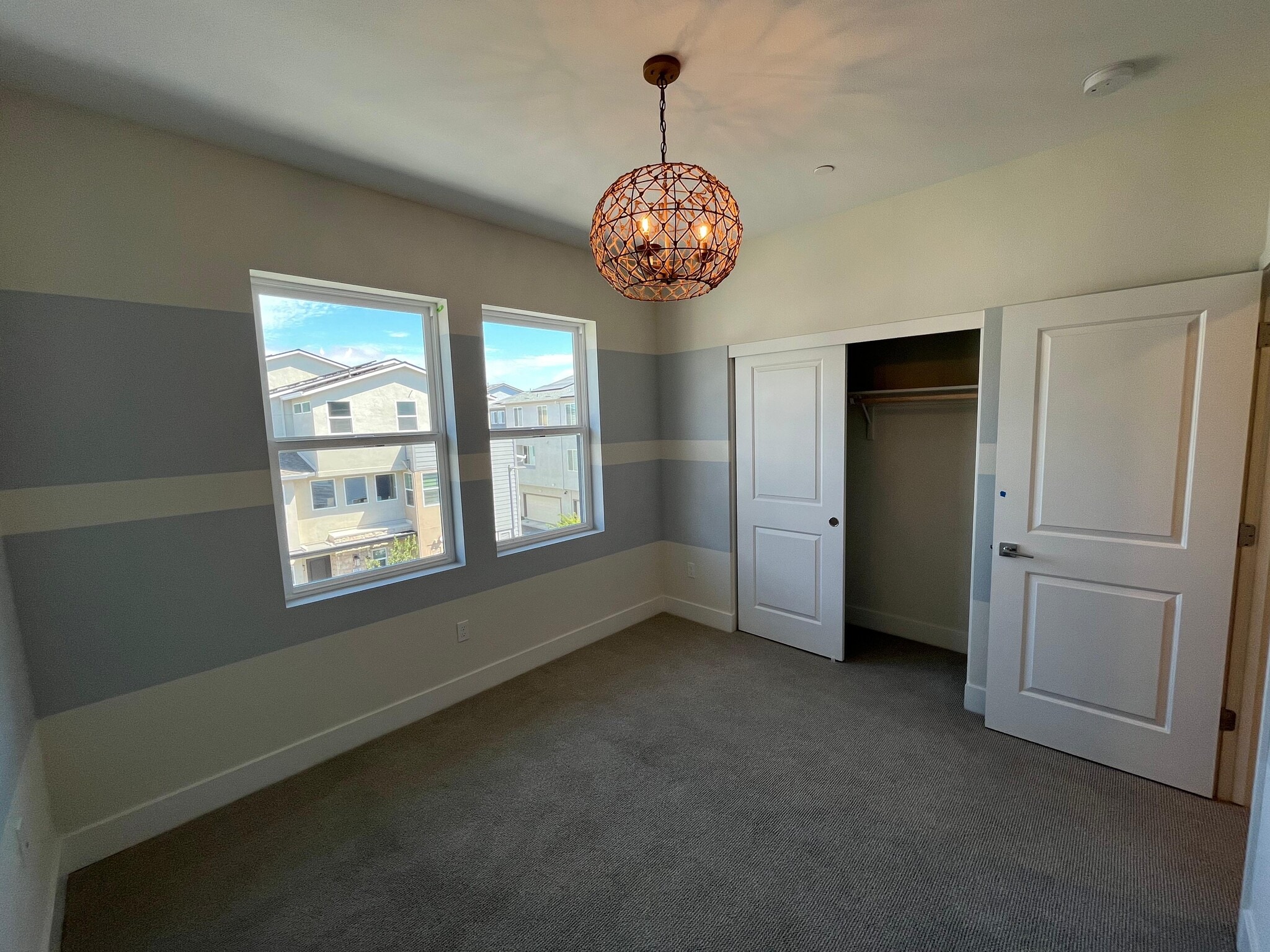 Building Photo - 5592 Holly Bay Ave