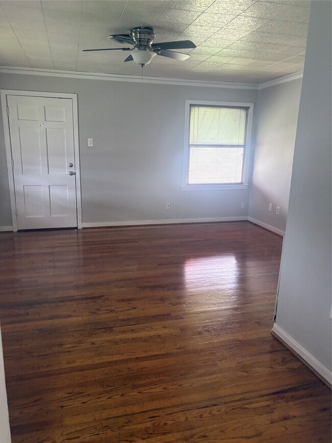 Building Photo - 3002 Carter St