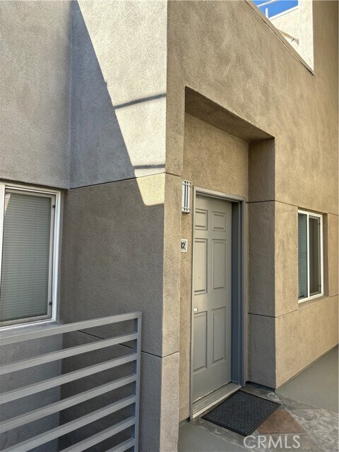 Building Photo - 1643 Sixth Ave