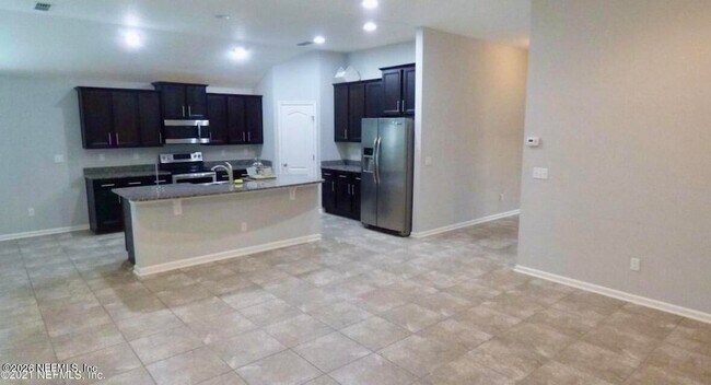 Building Photo - 15670 Coulter Ct
