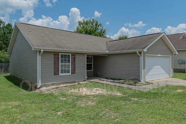 Building Photo - 3550 Cres Gardens Dr