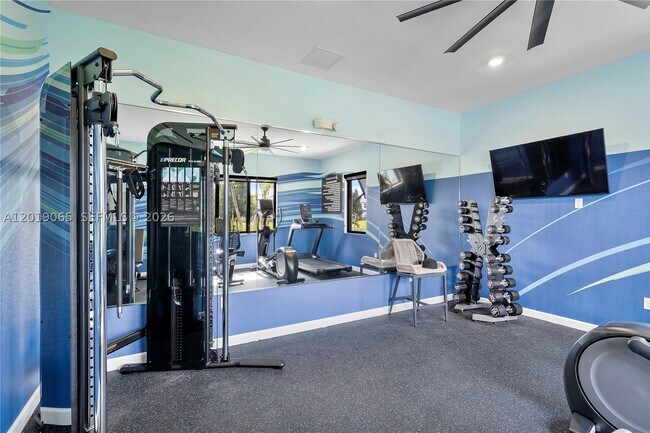 Building Photo - 4957 Oakmont Dr