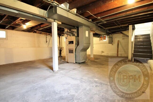 Building Photo - Beautiful 3 Bedroom / 1 Bath Home!