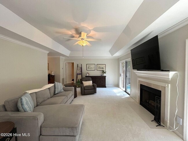 Building Photo - 100 Bridle Path Cir