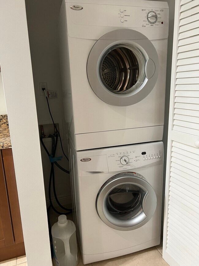 Building Photo - 350 N Federal Hwy