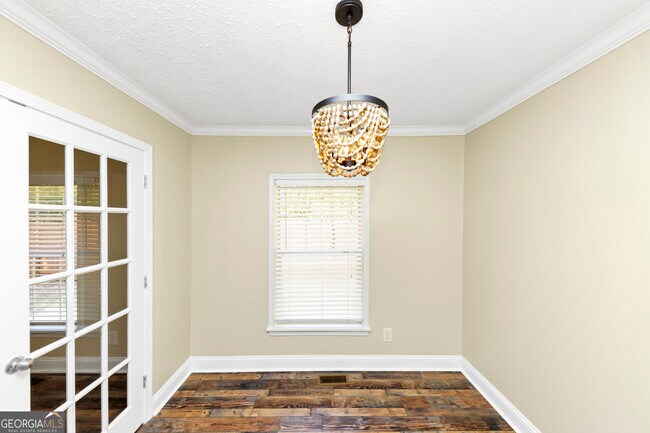 Building Photo - 1810 Evans Dr SW