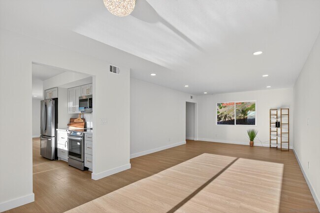 Building Photo - 4060 Rosarita Dr
