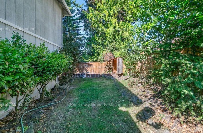 Building Photo - Beautifully Maintained 3-Bedroom Home in P...